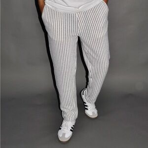 Zara Relaxed Fit Pants